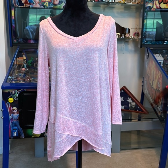 Easel crossover boho chic tunic in light Pink - Picture 1 of 7